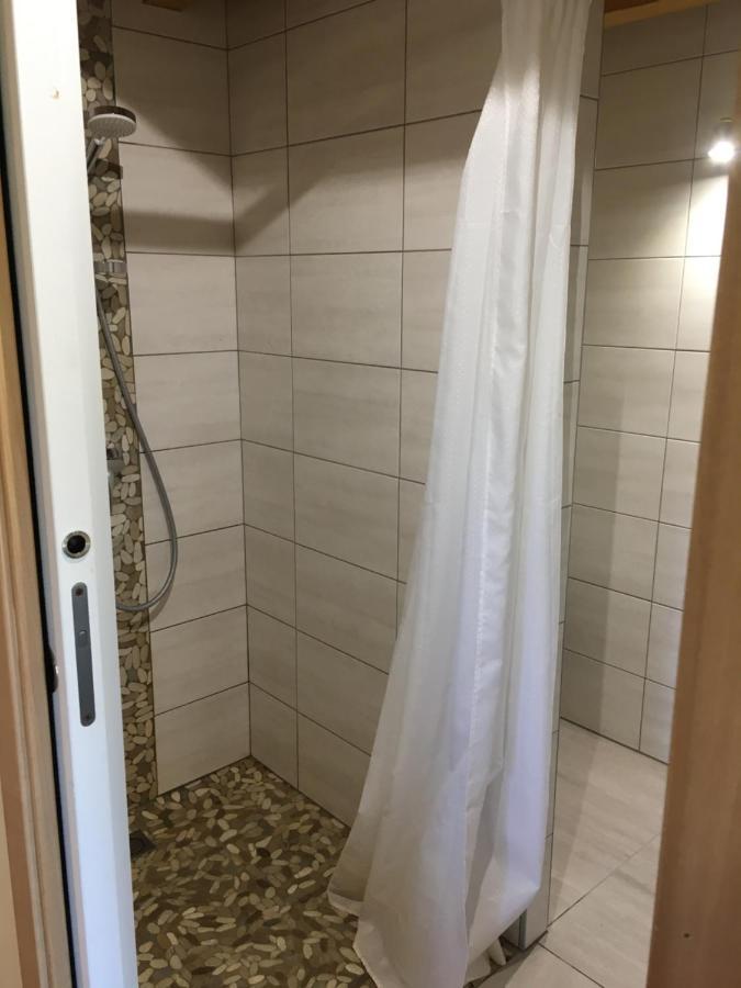 Le Cocon De Mya Vila Cenves Exterior foto